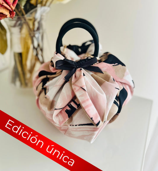 BOLSO DE TELA ROMÁNTICO DE MANO